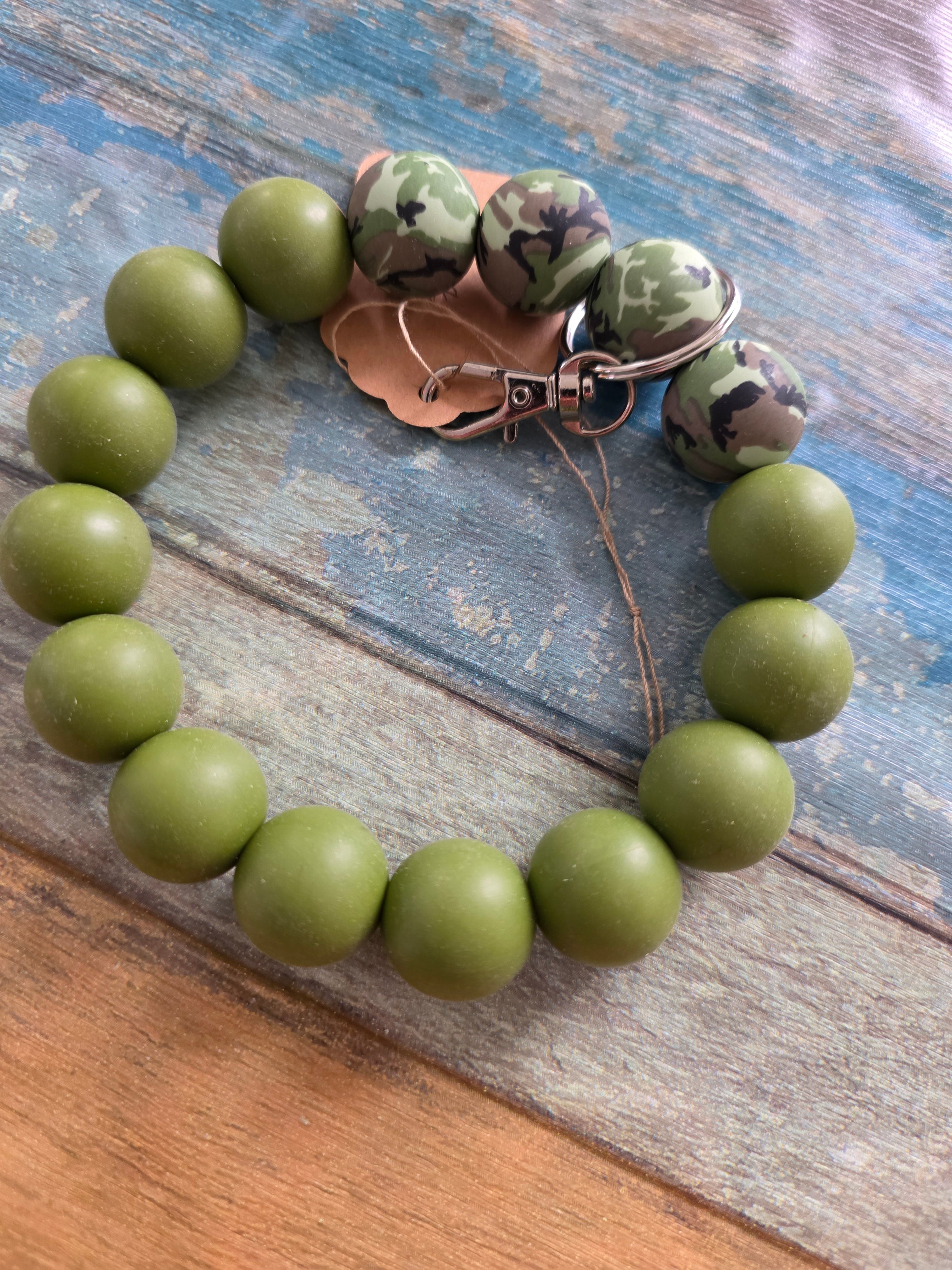 Silicone beaded wristlet keychain